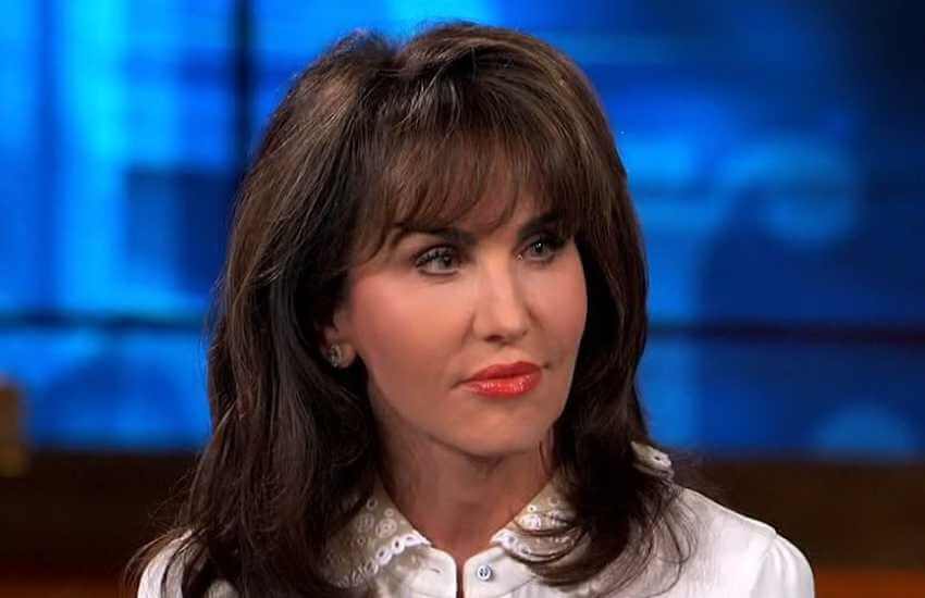 Robin McGraw Biography